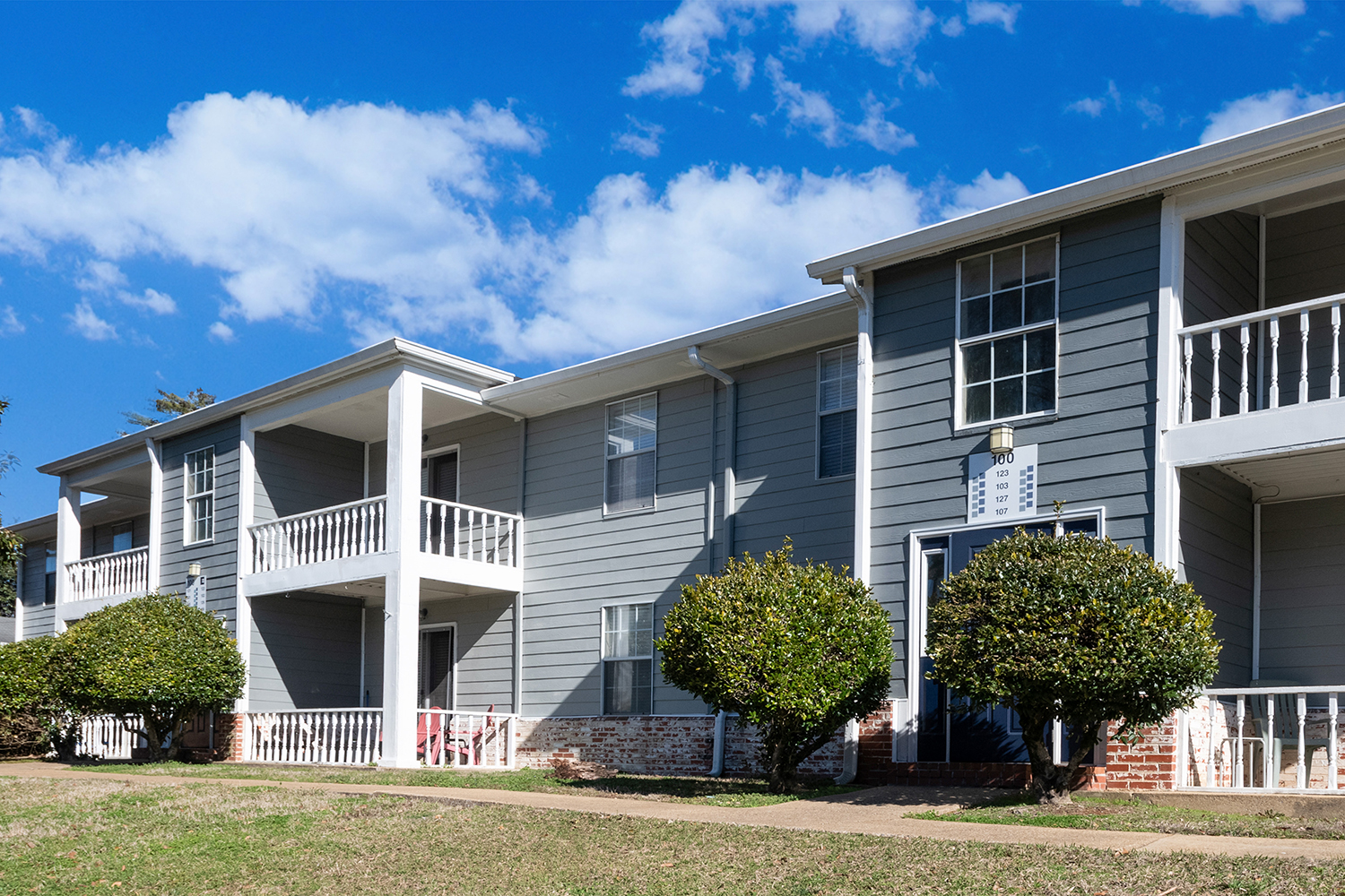 Midtown Ridge The Multifamily Advisory Group at Cushman & Wakefield